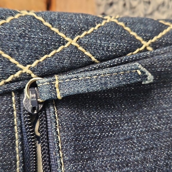 Vera Bradley Jean Fabric Stritched Crossbody Bag - Picture 3 of 12